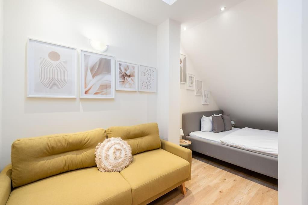 B.O.B. Klimentska Appartement Praag Buitenkant foto